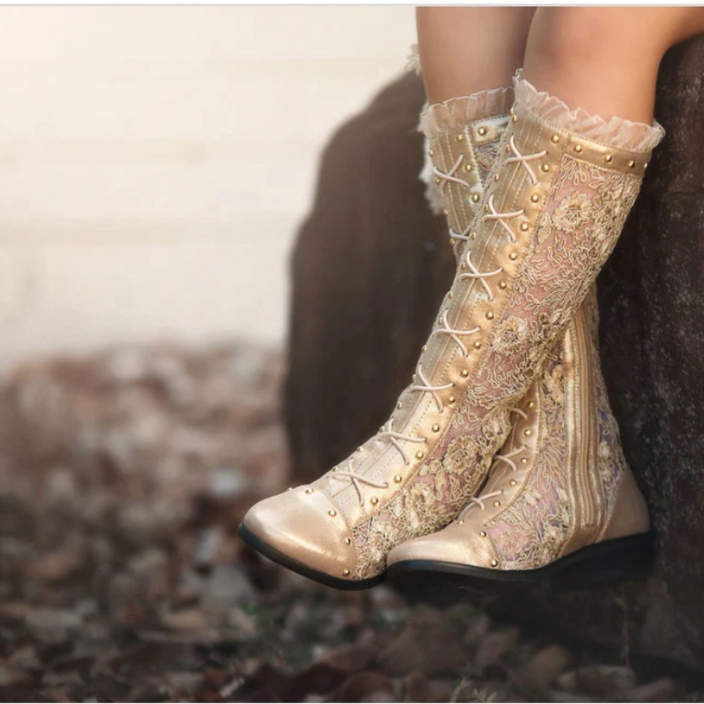 Trish Cully Gramercy gold boots sz 11T